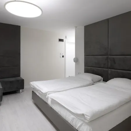 Maria Szálloda Debno Polskie